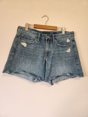 Lucky Brand Women's Boyfriend Denim Shorts Distressed Raw Hem High Rise Size 8